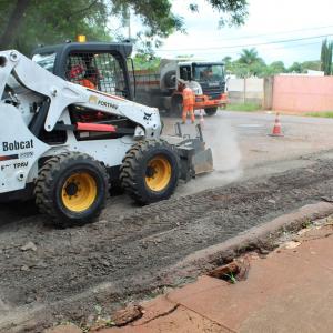 Imagem da notícia Operação tapa buraco - FOTOS