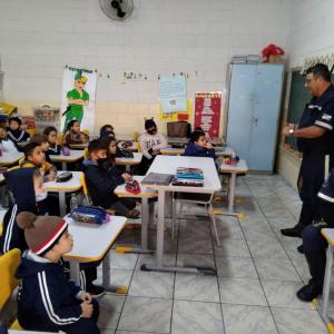 Imagem da notícia PALESTRAS ORIENTAM CRIANÇAS PARA TRÂNSITO MAIS SEGURO