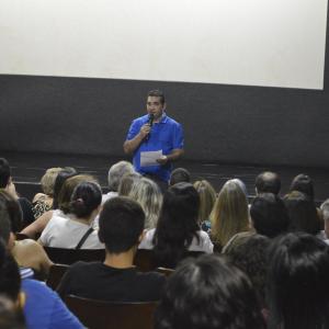 Imagem da notícia Cinema Municipal de Jahu exibe filme produzido pela E.E. Domingos de Magalhães - FOTOS