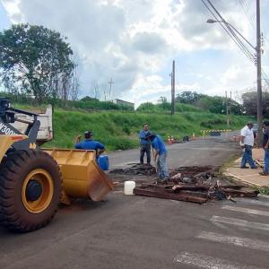 Imagem da notícia PREFEITURA REALIZA OBRAS NA ALAMEDA DR. LOURENÇO AVELINO