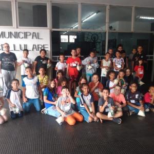 Imagem da notícia CRIANÇAS ASSISTEM CLIFFORD: O CÃO GICANTE NO CINE MUNICIPAL