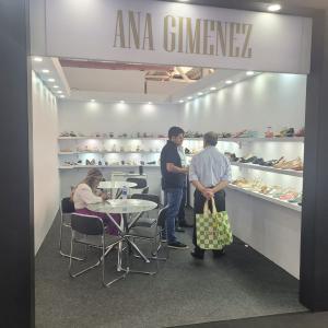 Imagem da notícia JAHU PARTICIPA DE FEIRA DE CALÇADOS NO RIO GRANDE DO SUL