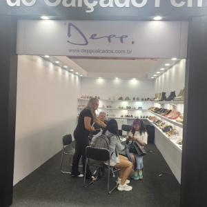 Imagem da notícia JAHU PARTICIPA DE FEIRA DE CALÇADOS NO RIO GRANDE DO SUL