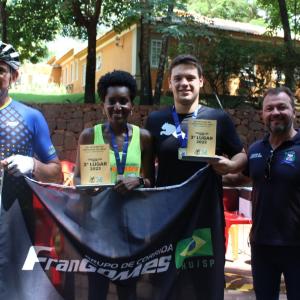 Imagem da notícia PRIMEIRA EDIÇÃO DO TRIATHLON SPRINT REÚNE DEZENAS DE ATLETAS