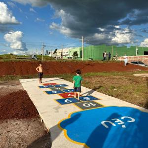 Imagem da notícia PREFEITURA REALIZA PLANTIO DE ÁRVORES NO JARDIM BELA VISTA