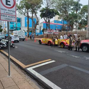 Imagem da notícia MAIO AMARELO: BLITZ EDUCATIVA PROMOVE CONSCIENTIZAÇÃO NO TRÂNSITO