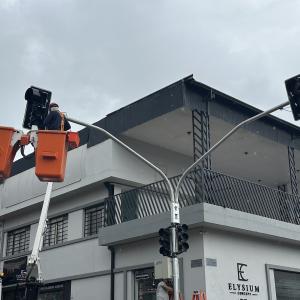 Imagem da notícia PREFEITURA INSTALA MAIS SEMÁFOROS NA CIDADE!