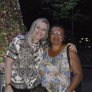 Imagem da notícia Fundo Social de Solidariedade e Secretaria de Cultura e Turismo inauguram Árvore do Projeto “Natal Espetacular” - FOTOS