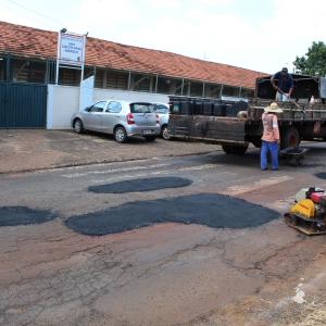 Imagem da notícia Operação Tapa-buraco - FOTOS