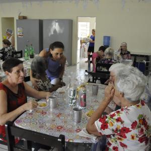 Imagem da notícia Centro Dia do Idoso recebe Papai Noel
