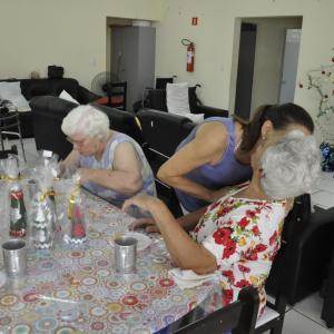 Imagem da notícia Centro Dia do Idoso recebe Papai Noel