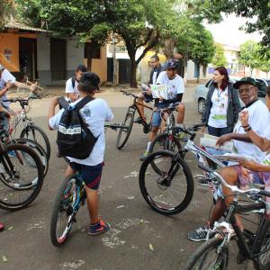 Imagem da notícia Semana de conscientização do Combate ao Trabalho Infantil: Ação comunitária, com recreação e passeio ciclístico na Praça da Matriz do Distrito de Potunduva - FOTOS