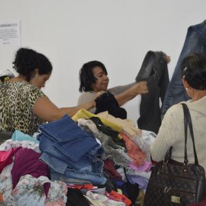 Imagem da notícia Centros de Referência de Assistência Social iniciam distribuição de agasalhos para referenciados - FOTOS