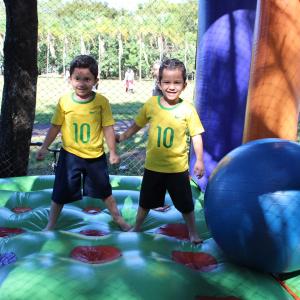 Imagem da notícia Ação comunitária, com recreação e brinquedos infláveis no Parque do Rio Jahu - FOTOS