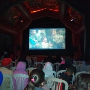 Imagem da notícia Prefeitura de Jahu traz cinema itinerante em comemoração ao aniversário da cidade - FOTOS