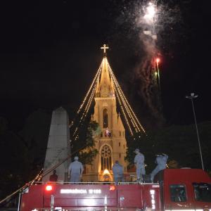 Imagem da notícia NATAL: Descida do Papai Noel na Praça Siqueira Campos - FOTOS