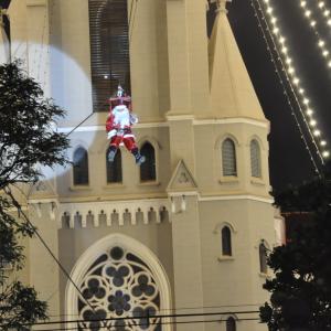 Imagem da notícia NATAL: Descida do Papai Noel na Praça Siqueira Campos - FOTOS