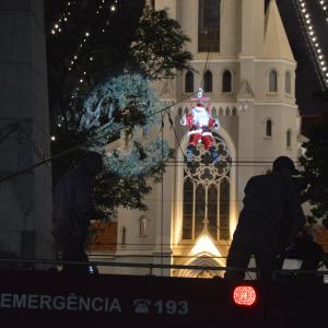 Imagem da notícia NATAL: Descida do Papai Noel na Praça Siqueira Campos - FOTOS