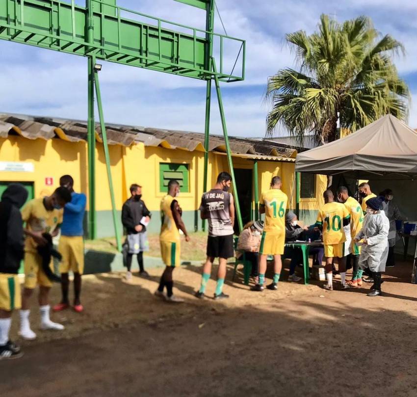 SAÚDE VACINA JOGADORES DO XV