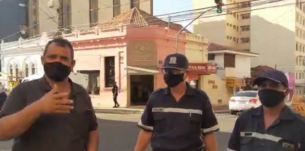 PREFEITURA CONCLUI INSTALAÇÃO DE SEMÁFORO