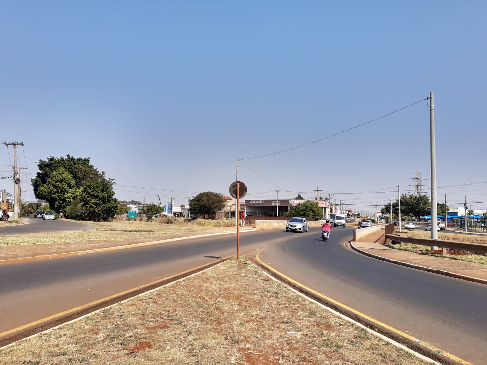 PREFEITURA CONQUISTA ILUMINAÇÃO DE VIADUTO