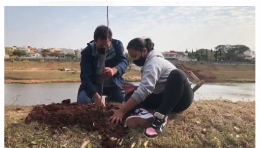 PLANTIO DE 168 ÁRVORES NO LAGO DO SILVÉRIO MARCA O ANIVERSÁRIO DE JAHU