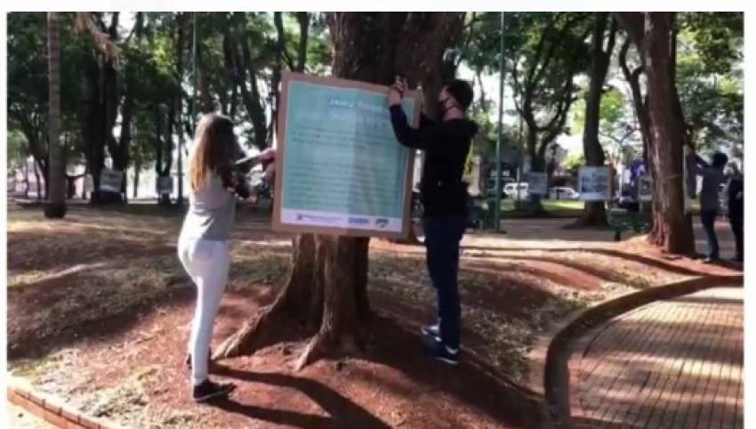 CARTAZES FEITOS POR CRIANÇAS CONTAM HISTÓRIA DE JAHU