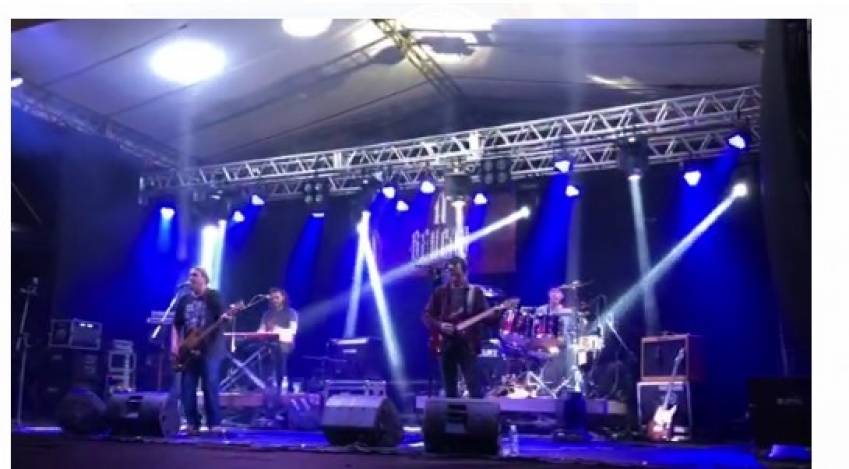 'MÚSICA NO BECO' ANIMA FINAL DE SEMANA DE ANIVERSÁRIO DA CIDADE