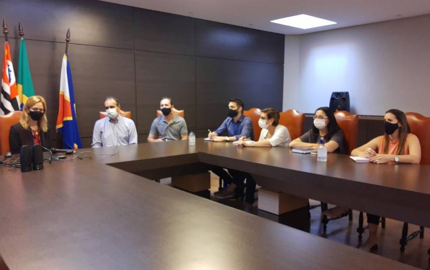 CONSULTORIA COM A FGV
