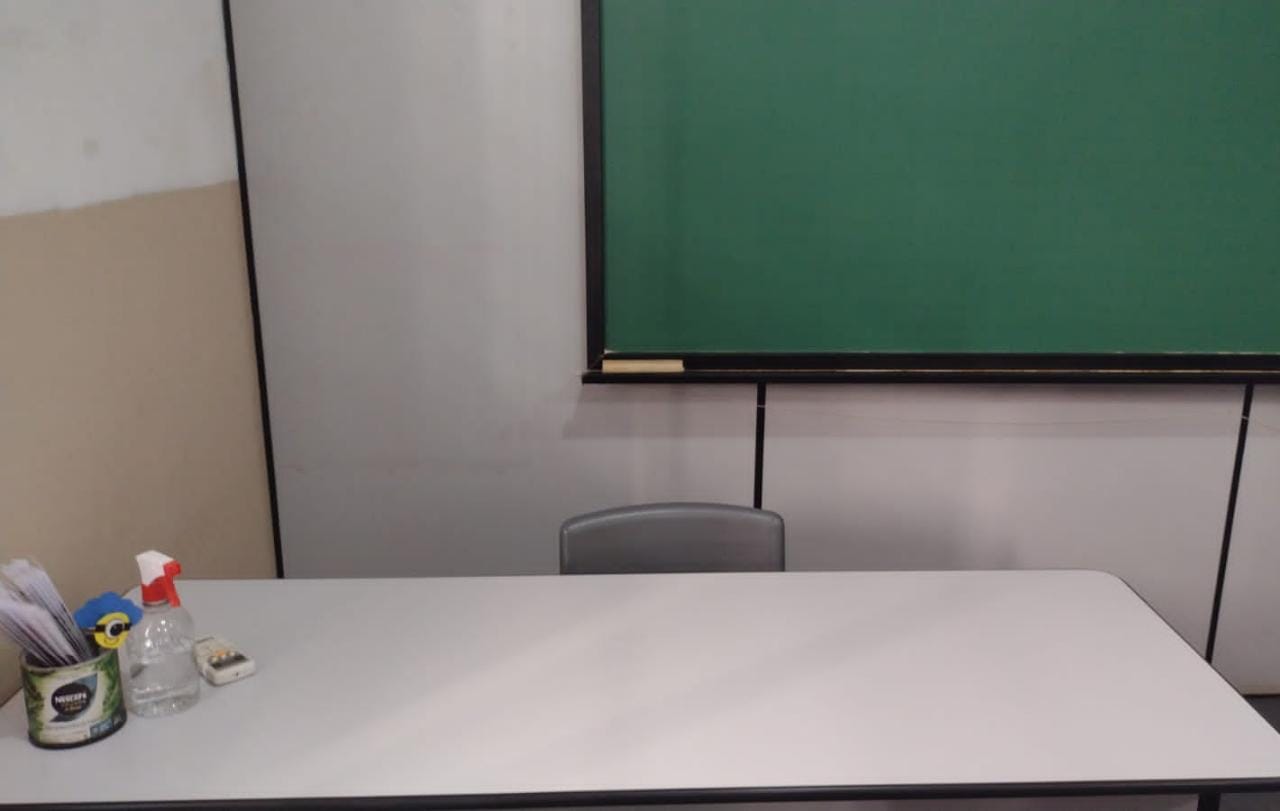 PREFEITURA COMPRA MATERIAL DE ESCRITÓRIO E MOBILIÁRIO PARA UNIDADES ESCOLARES