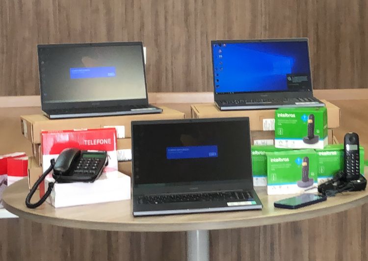PREFEITURA PROMOVE COMPRA DE EQUIPAMENTOS TECNOLÓGICOS PARA A EDUCAÇÃO