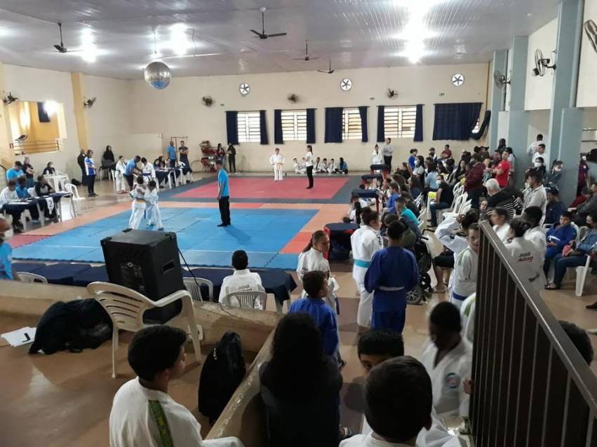 FESTIVAL REÚNE CERCA DE 100 JUDOCAS NO BALNEÁRIO ARISTIDES COLÓ