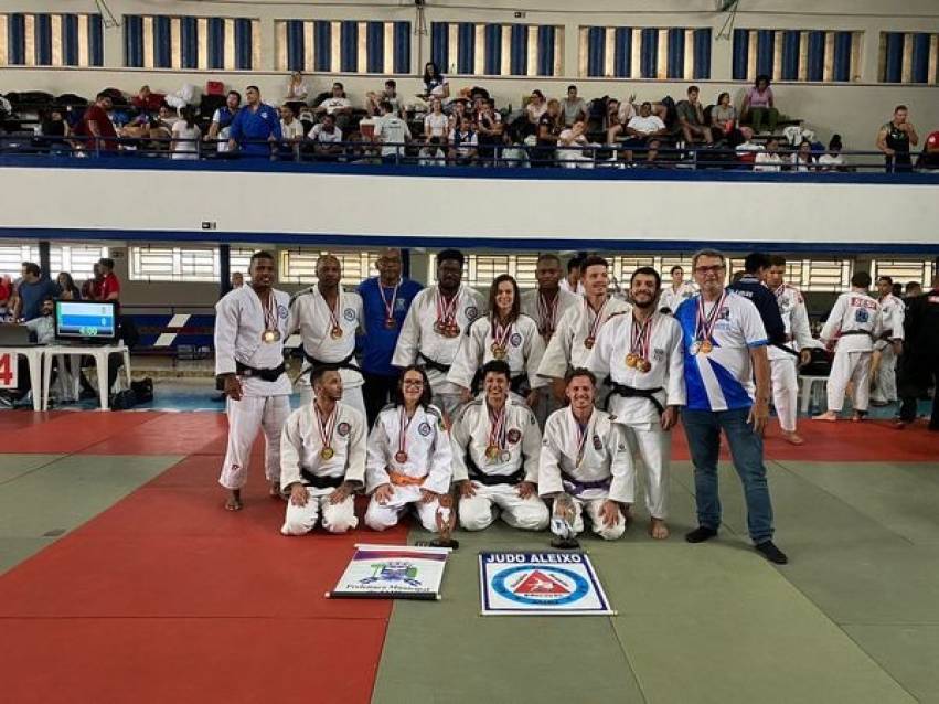 JOGOS REGIONAIS: JAHU CONQUISTA 15 MEDALHAS NO JUDÔ