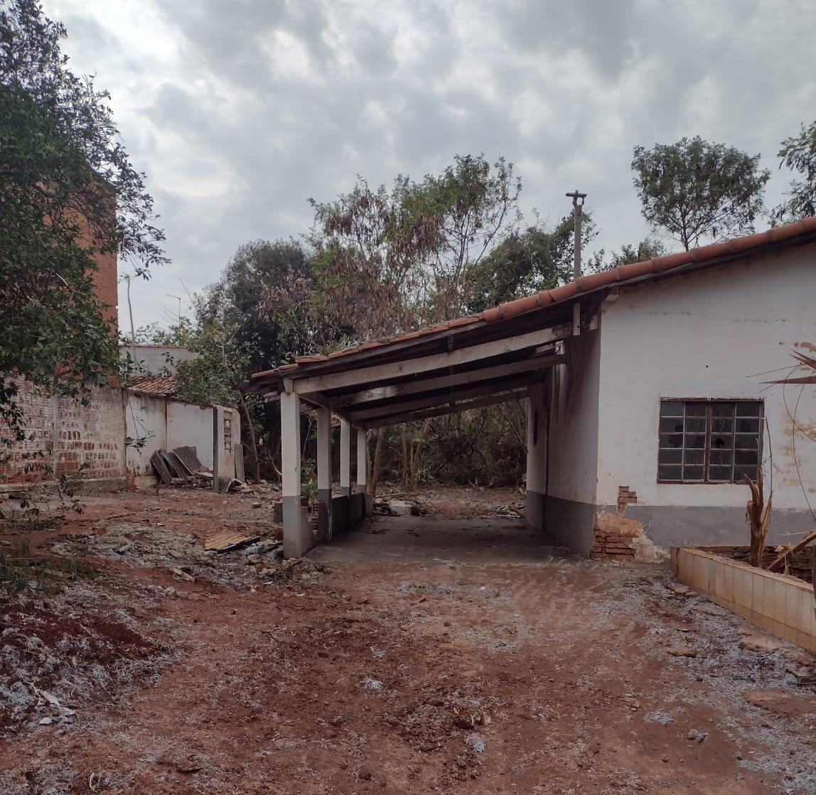 RASPAS DE COURO RETIRADAS DE IMÓVEL REPRESENTAVAM RISCO AO MEIO AMBIENTE