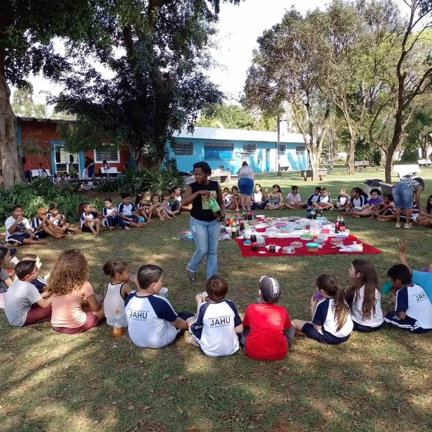 ESCOLAS MUNICIPAIS PROMOVEM 'SEMANA DA CRIANÇA'