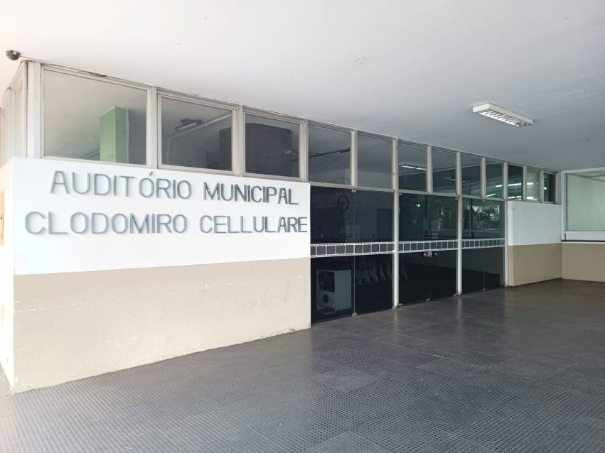 CINEMA MUNICIPAL VOLTA A FUNCIONAR COM PROGRAMAÇÃO PARA AS CRIANÇAS
