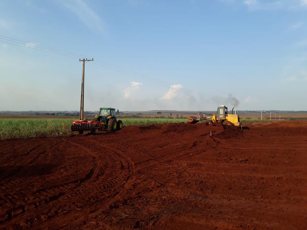 JAHU RECUPERA 13 KM DE ESTRADAS RURAIS