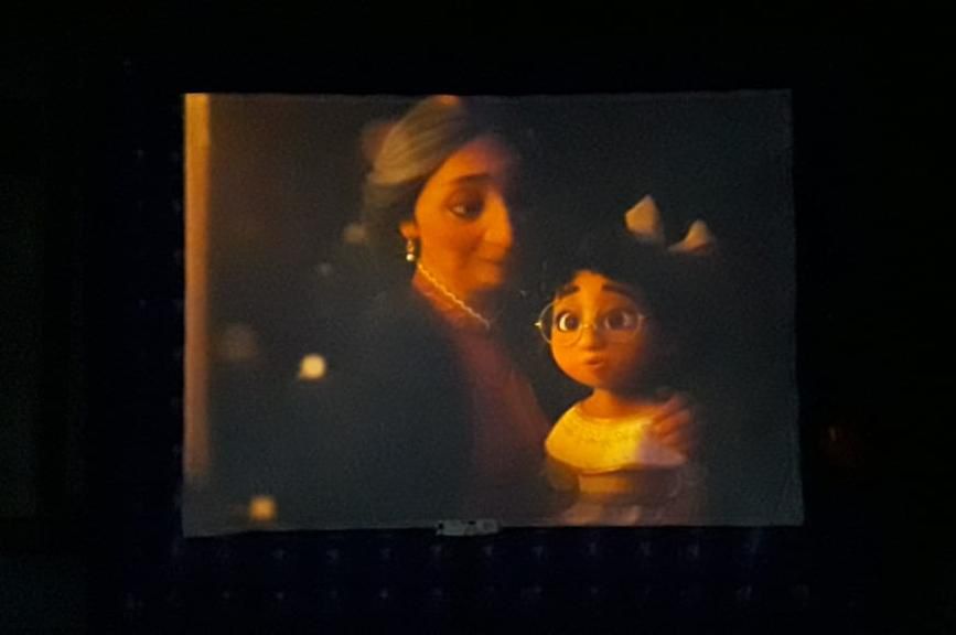 CINE INFLÁVEL REÚNE CERCA DE 1700 CRIANÇAS EM 5 NOITES