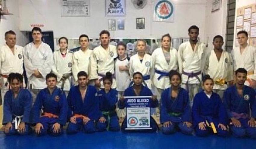 JUDÔ JAUENSE PARTICIPA DE TORNEIO EM LINS