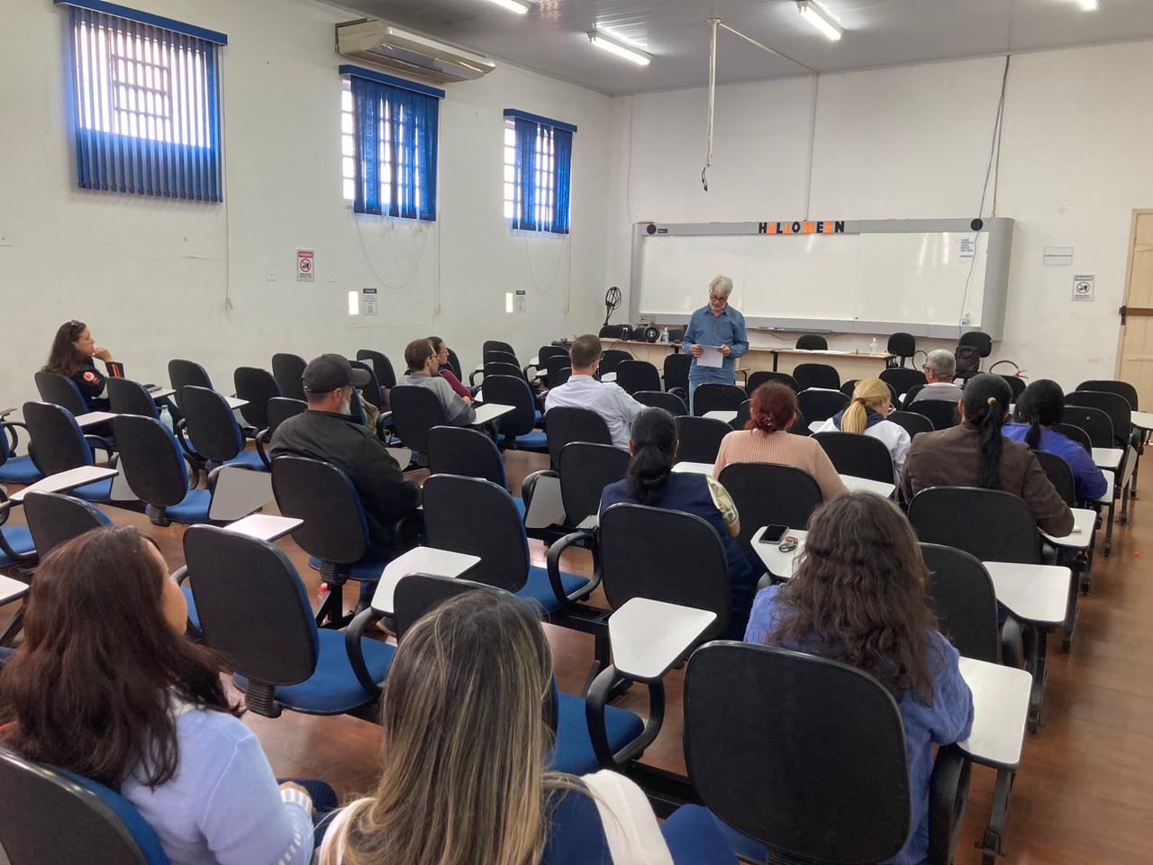 PROFISSIONAIS DA SAÚDE PARTICIPAM DE CURSO DE BRIGADISTA