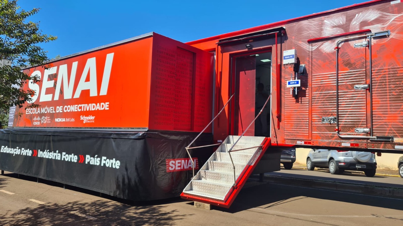 CIEJ - ESCOLA MÓVEL DE CONECTIVIDADE 5G