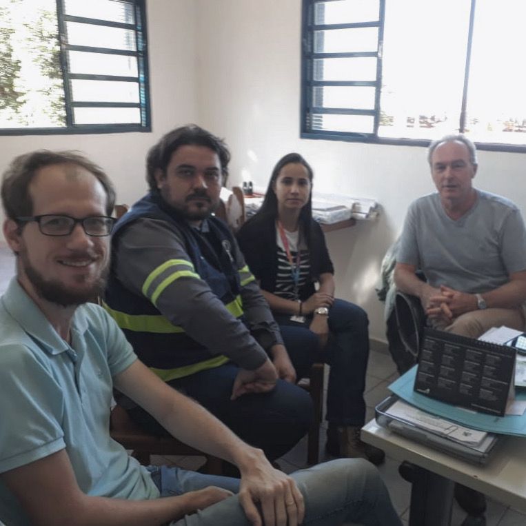 GESTÃO DE RESÍDUOS E DESCARTES IRREGULARES SÃO PAUTA DE REUNIÃO