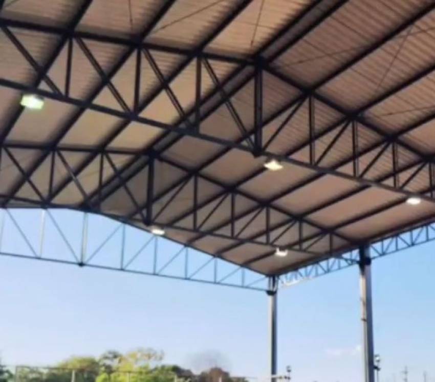 CEU TEM PARTE DA ILUMINAÇÃO SUBSTITUÍDA