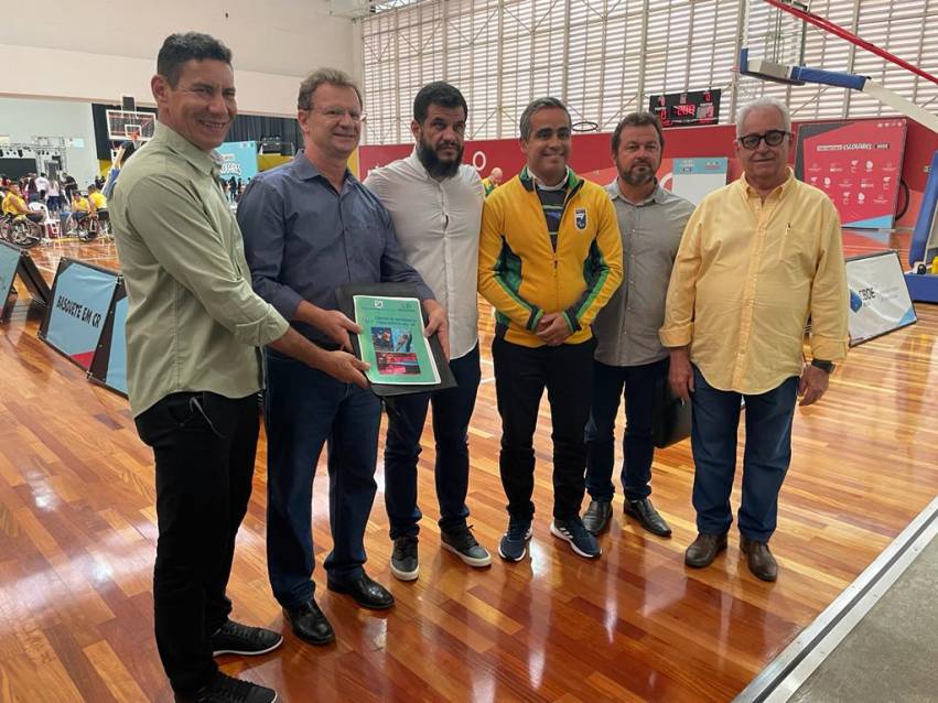 PREFEITURA DISCUTE INSTALAÇÃO DE CENTRO PARALÍMPICO NA CIDADE