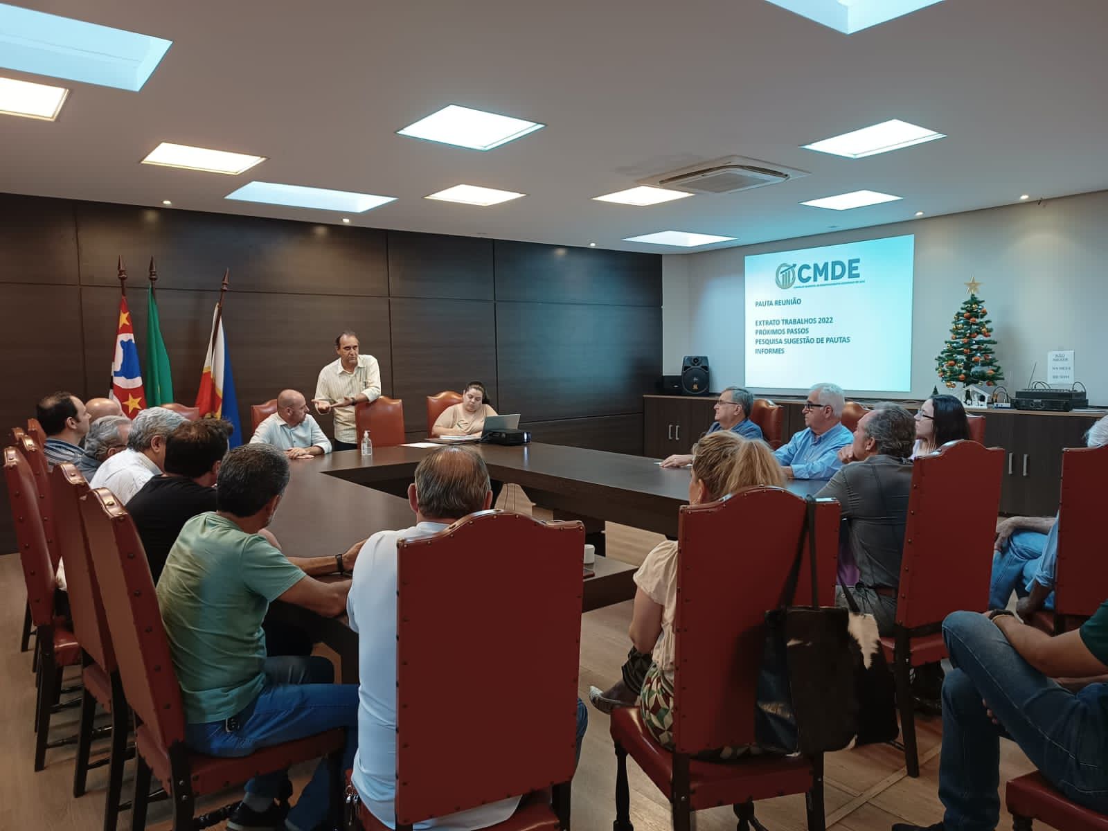 CMDE REALIZA REUNIÃO DE ENCERRAMENTO E AVALIAÇÃO DE ATIVIDADES DO ANO