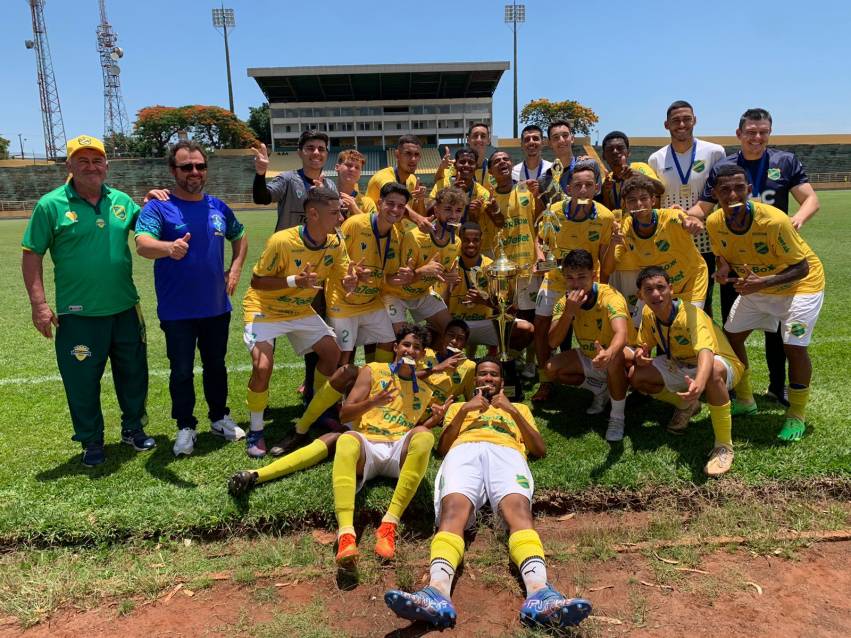 CAMPEONATO JAUENSE DE FUTEBOL DAS CATEGORIAS DE BASE CHEGA AO FIM