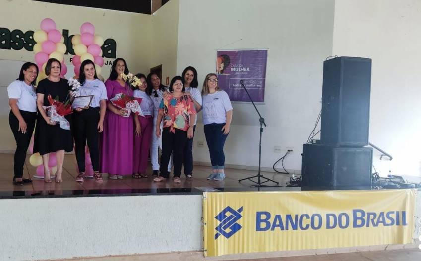 CASA DA MULHER JAUENSE PARTICIPA CARAVANA BB PRA ELAS NO CIRCUITO DE NEGÓCIOS AGRO BANCO DO BRASIL