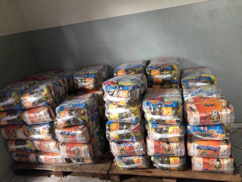 PREFEITURA INICIA DISTRIBUIÇÃO DE CESTAS BÁSICAS EM POTUNDUVA