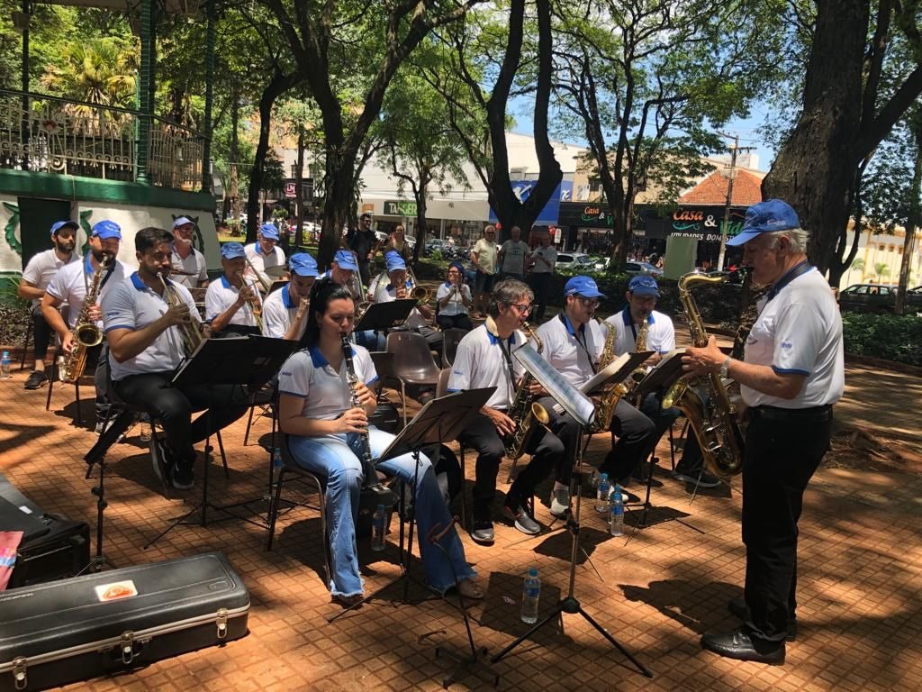 BANDA CARLOS GOMES TOCA SÁBADO NO JARDIM DE BAIXO