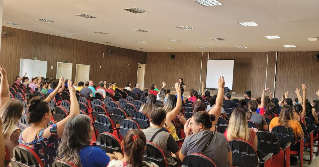 PALESTRA COM NEUROPEDIATRA FOI DESTAQUE NA SEMANA DE FORMAÇÃO DOS MONITORES
